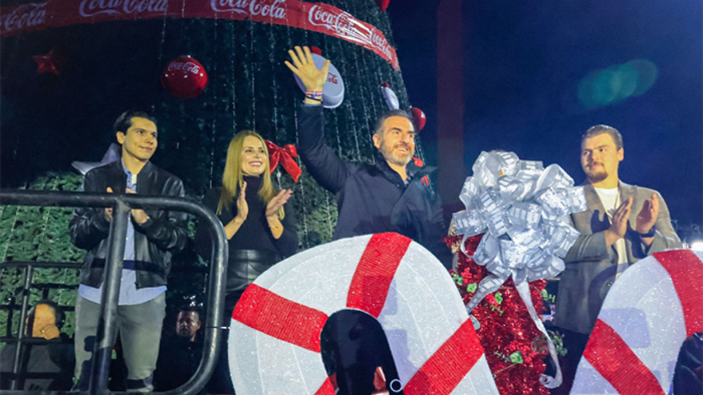 Inicia "Regia Navidad" en Monterrey.